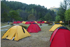 露营帐篷展示