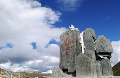 色季拉山垭口:可远眺南迦巴瓦峰雄姿 色季拉山垭口:可远眺南迦巴瓦峰雄姿